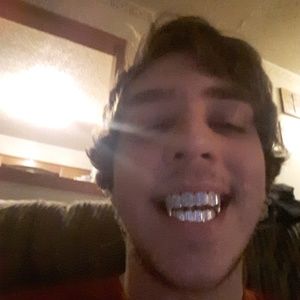 Meet your Posher, Damon